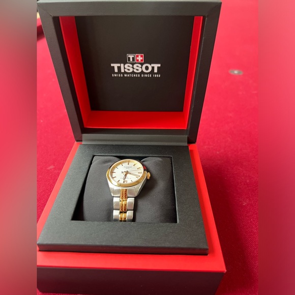Tissot Watch - Picture 3 of 10